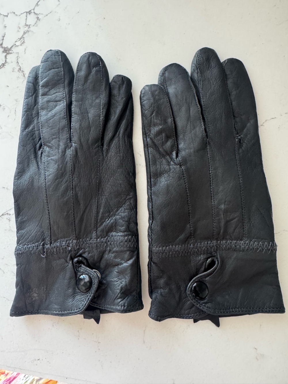 Charcoal Leather Gloves from Chile 🇨🇱 3.75